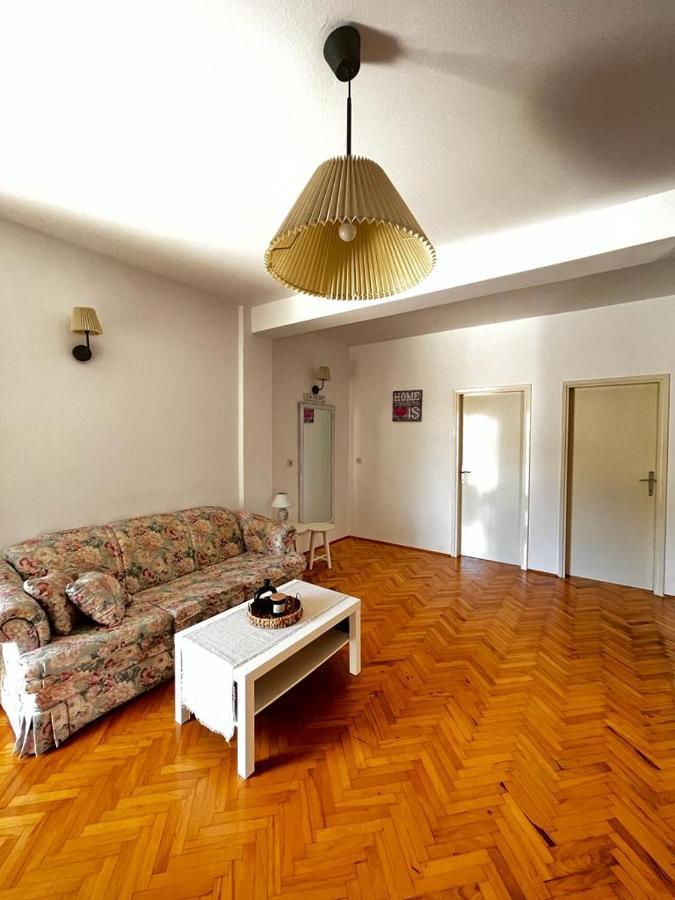 Apartments Jabuka Tribunj  Luaran gambar
