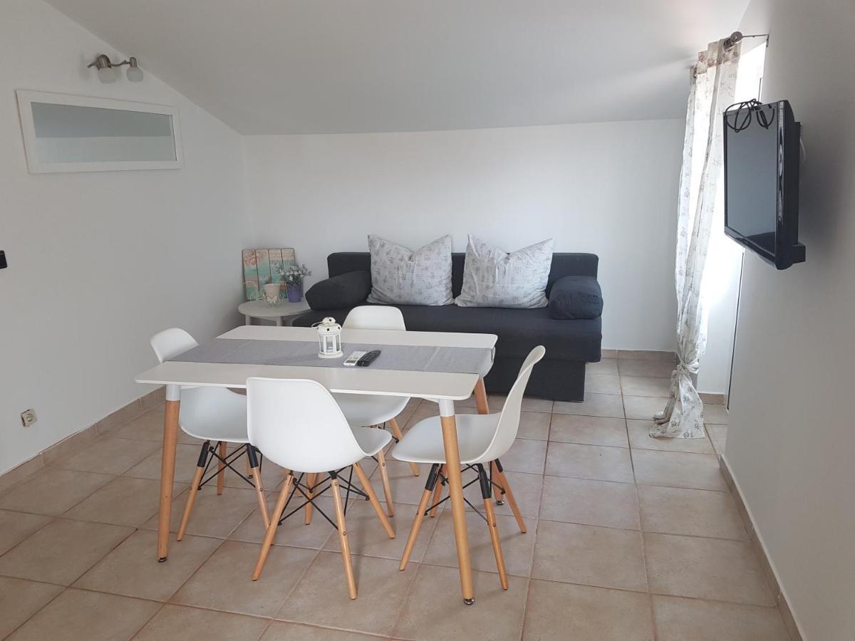 Apartments Jabuka Tribunj  Luaran gambar